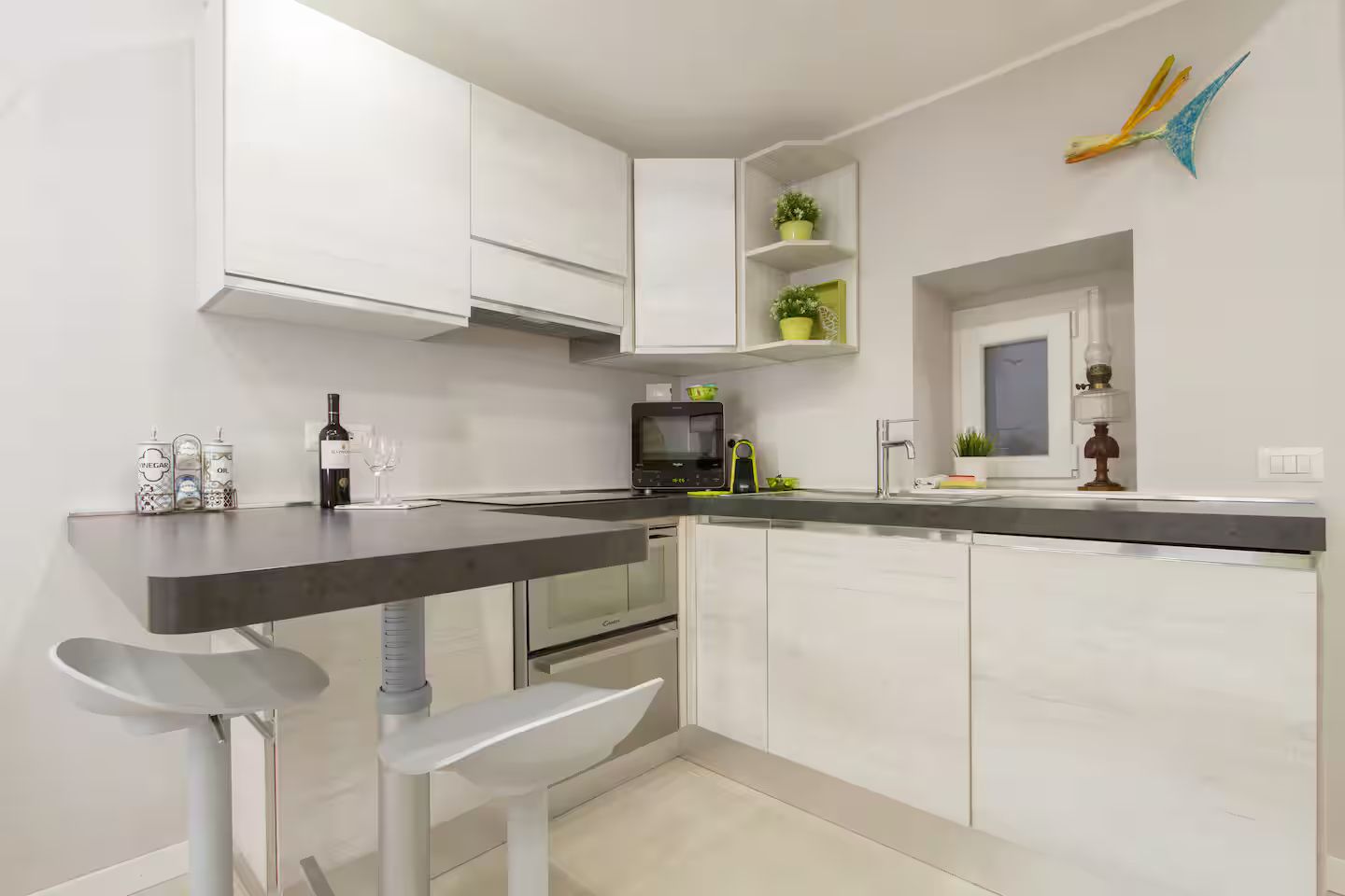 Pesce colorato in legno — opera acquistabile